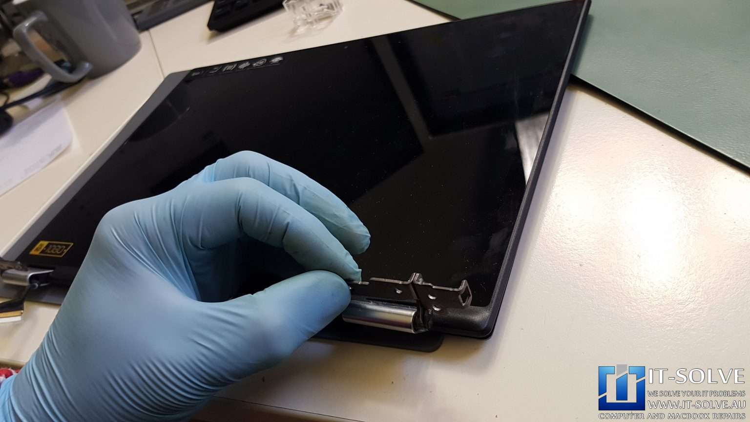 Acer SP314 Separating Screen Repair | IT-Solve Repairs